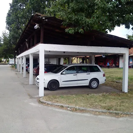Stari Hrast Markovac