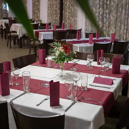 Stari Hrast Motel
