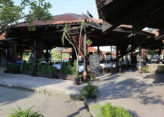 Stari Hrast Motel 3*