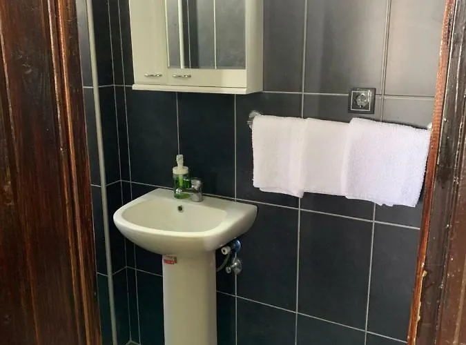 Stari Hrast Markovac